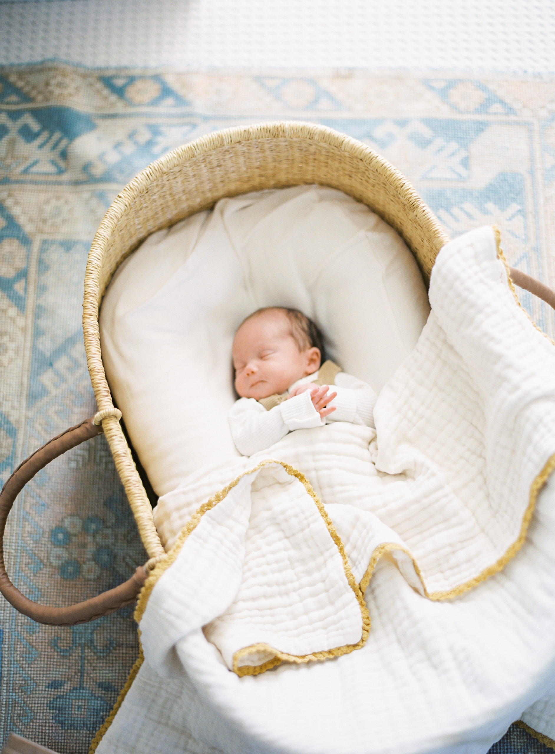 10_Newborn_Sleep_Tips_to_Try_With_Your_Baby_Flourish